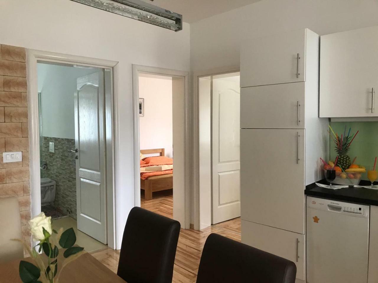 Апартаменти Apartmant Jela Затон Екстер'єр фото